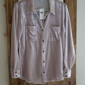 Splendid - blush velvet long sleeve shirt M